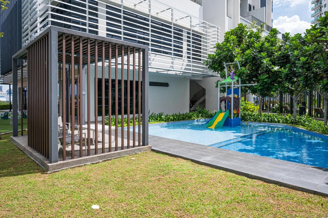 Highpark Suites By Airhost Petaling Jaya Ngoại thất bức ảnh